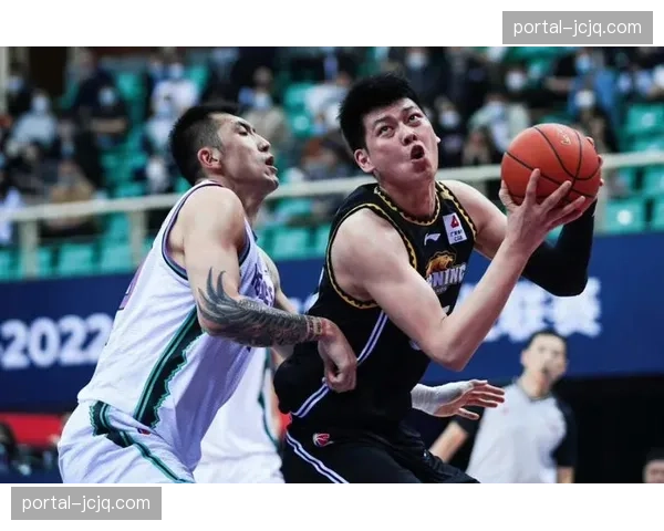 辽宁篮板统治力解析 场均13.3前场板构建二次进攻体系